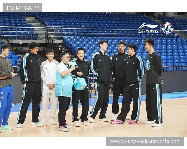 俱乐部举办球迷见面会为新赛季造势吸引关注